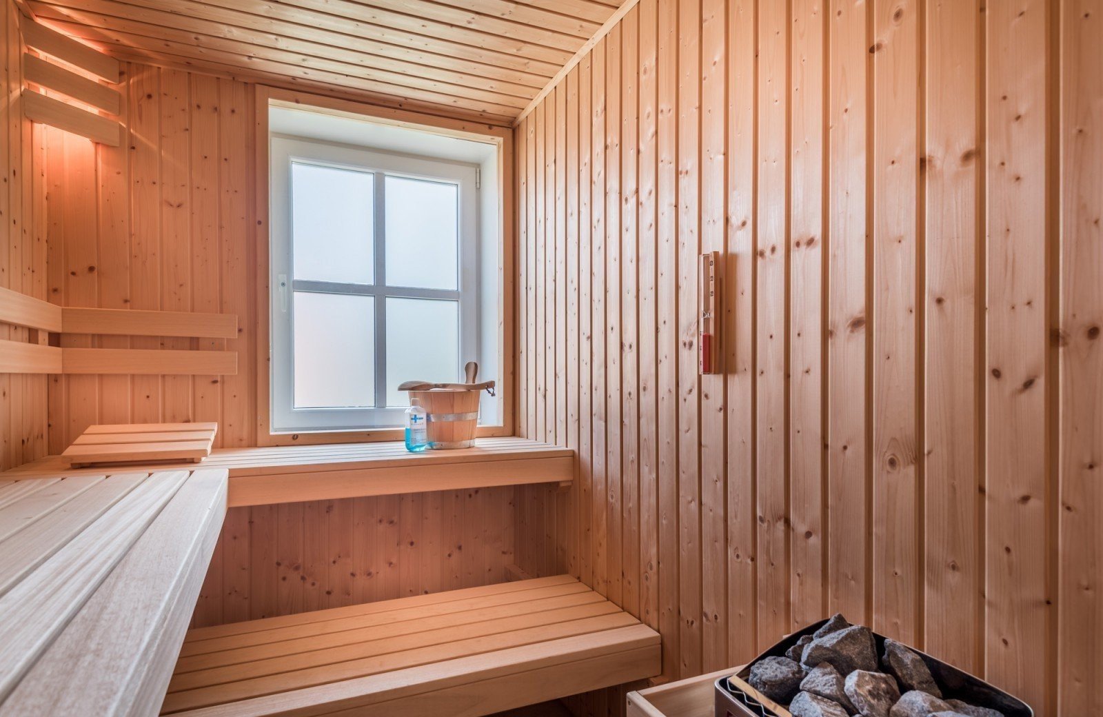 Parel van nes 01 long island 1