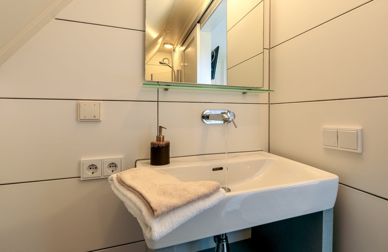 Parel van nes ameland hires 56