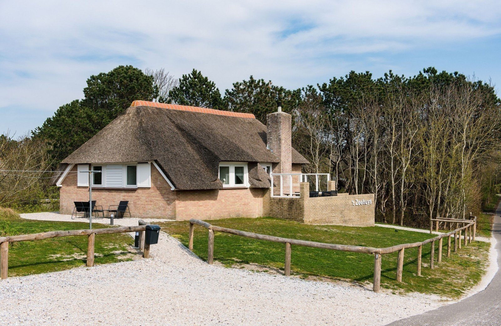T zeehuys 1